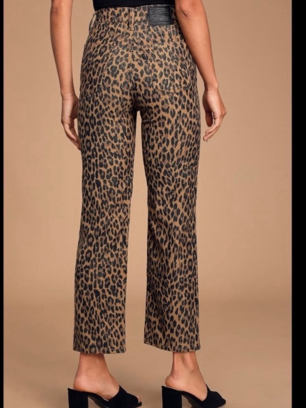 Levi’s ribcage jeans in cheetah print - Picture 2 of 6